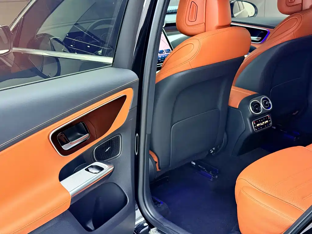 Mercedes-Benz GLC — миниатюра 7