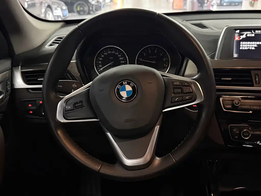 BMW X1 — миниатюра 8