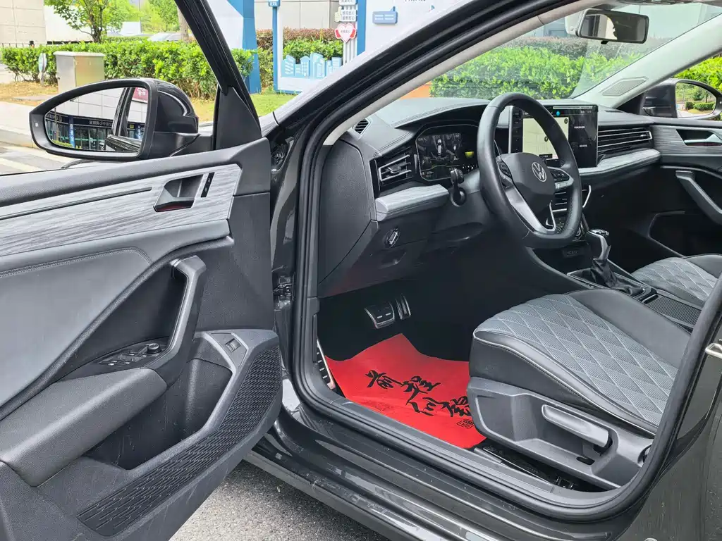 Volkswagen Sagitar — миниатюра 7