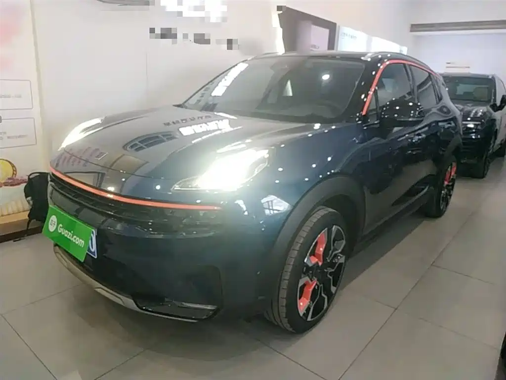 Купить Lynk & Co 06