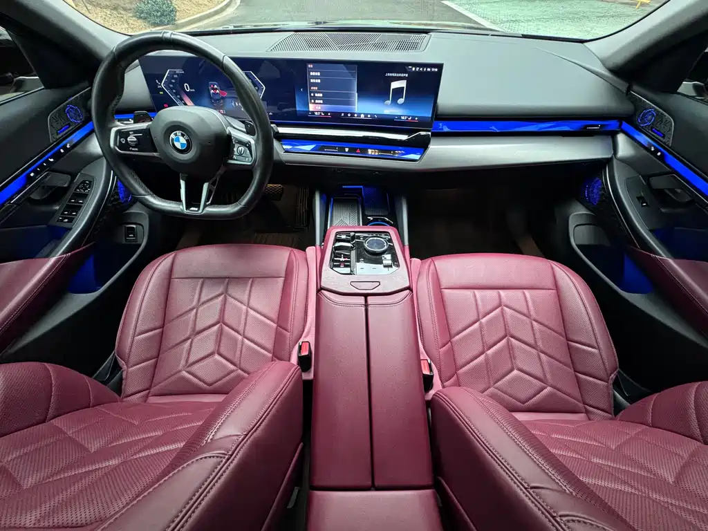 BMW 5 Series — миниатюра 10