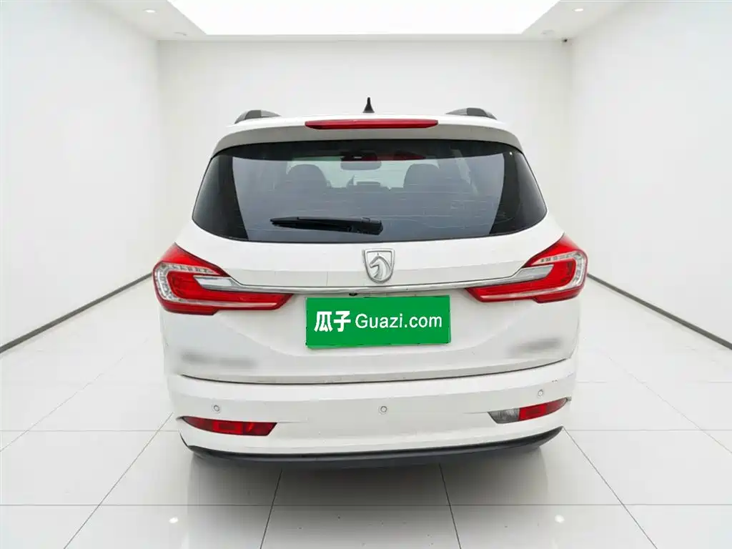 Baojun 310W 2017 1.5L MT Luxury VI