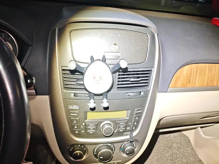 Buick Excelle — миниатюра 13