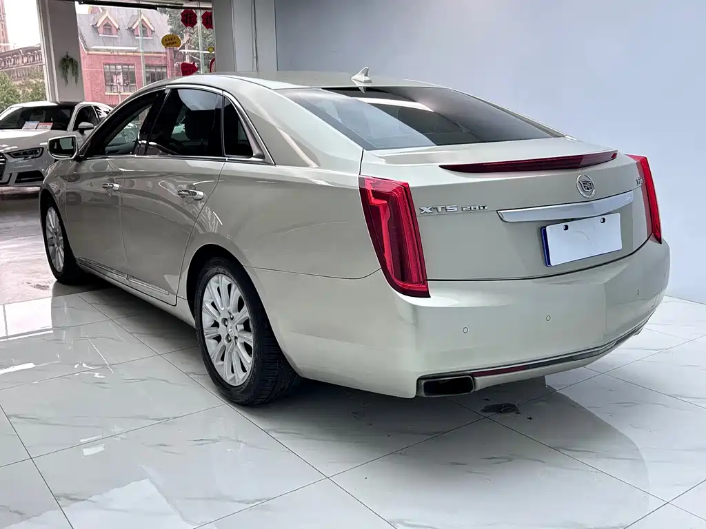 Cadillac XTS — миниатюра 5
