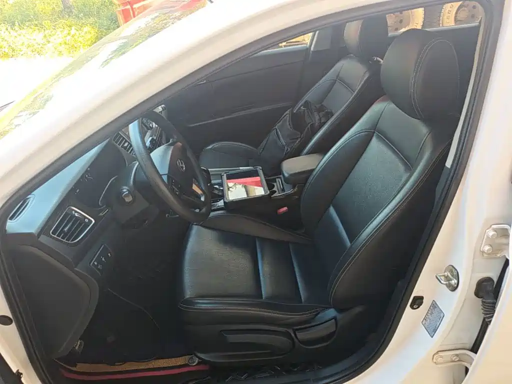 Hyundai Mistra — миниатюра 15