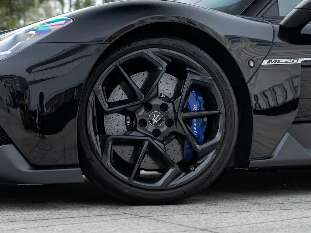 Maserati MC20 — миниатюра 4