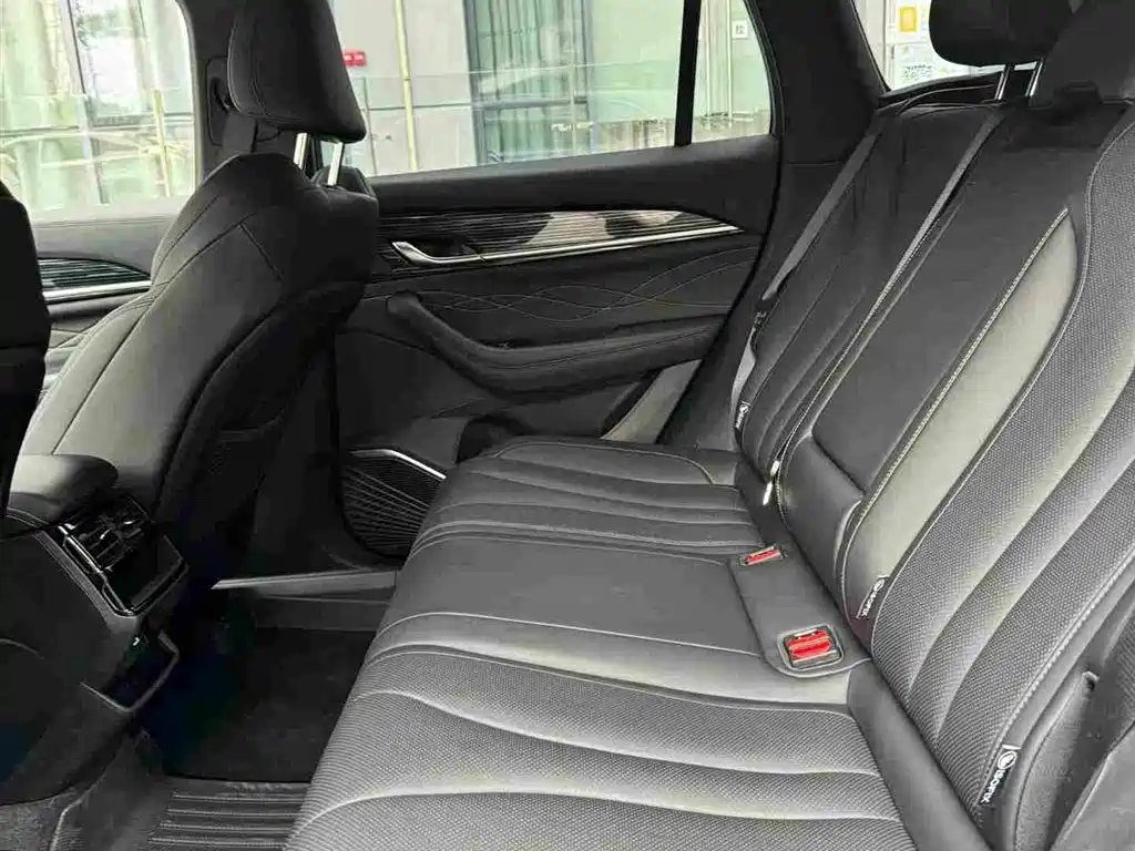 Geely Xingyue L — миниатюра 10