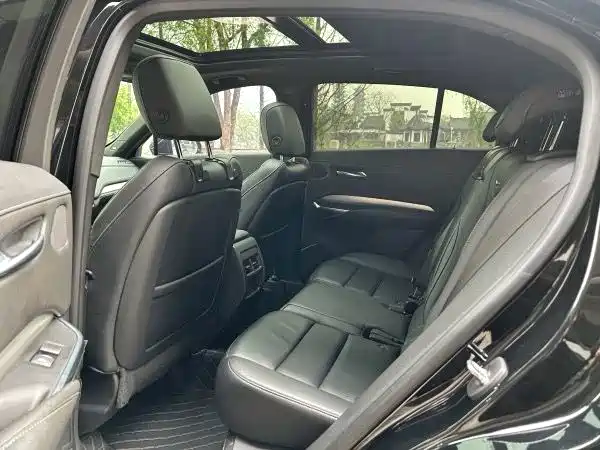 Cadillac XT4 — миниатюра 4