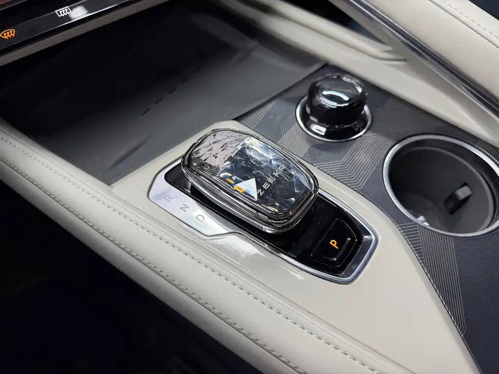 ZEEKR EXTREME KRYPTON 001