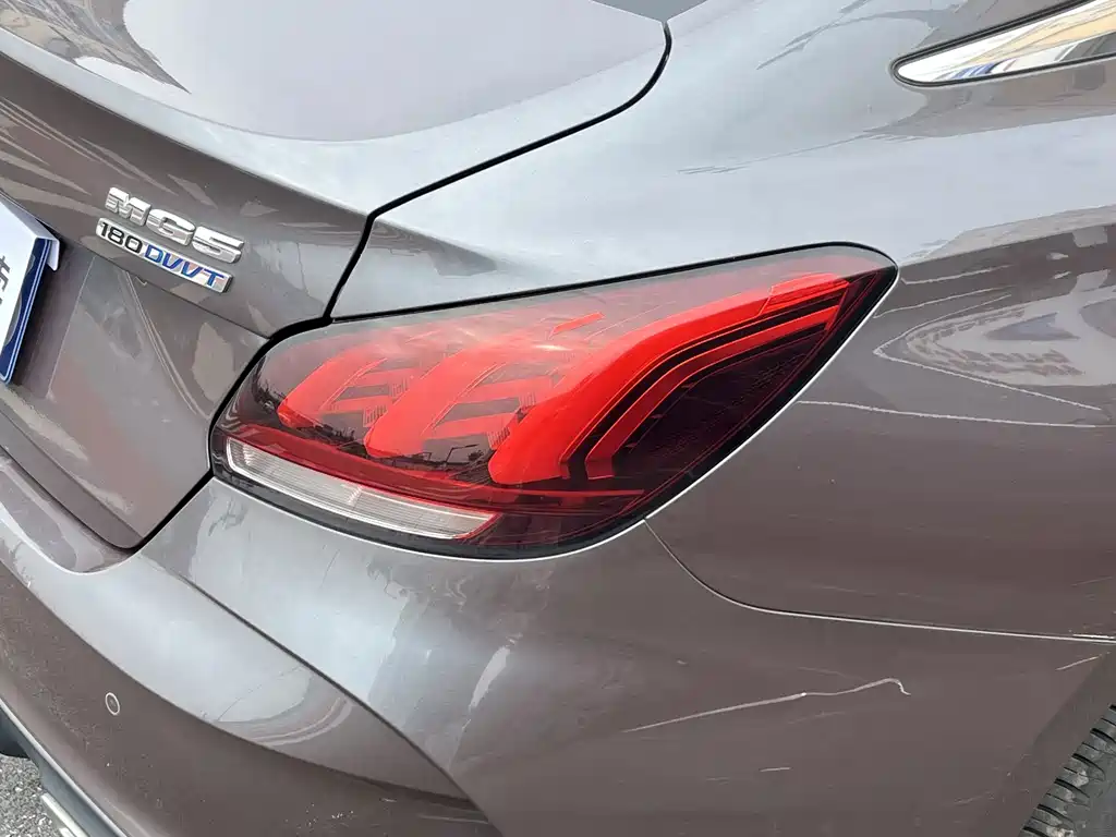 MG MG5 — миниатюра 16