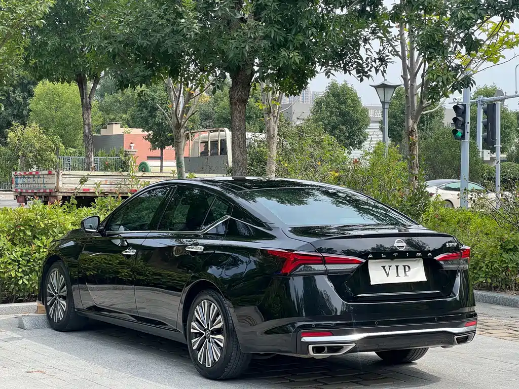 Nissan Teana — миниатюра 6