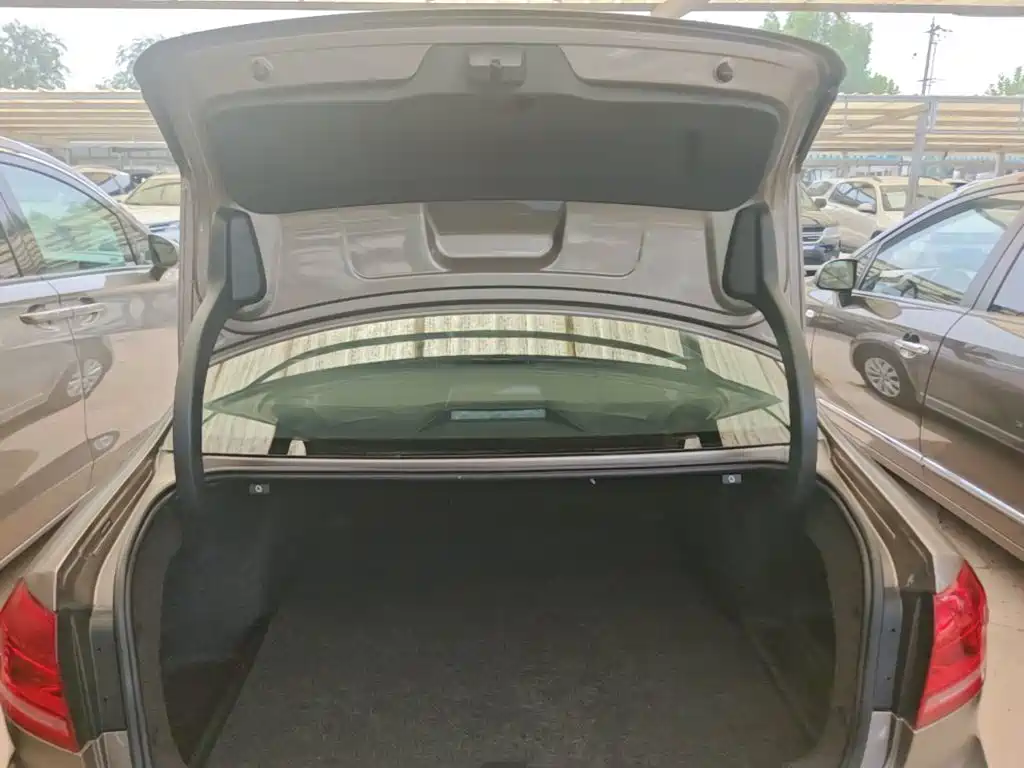 Volkswagen Passat — миниатюра 19