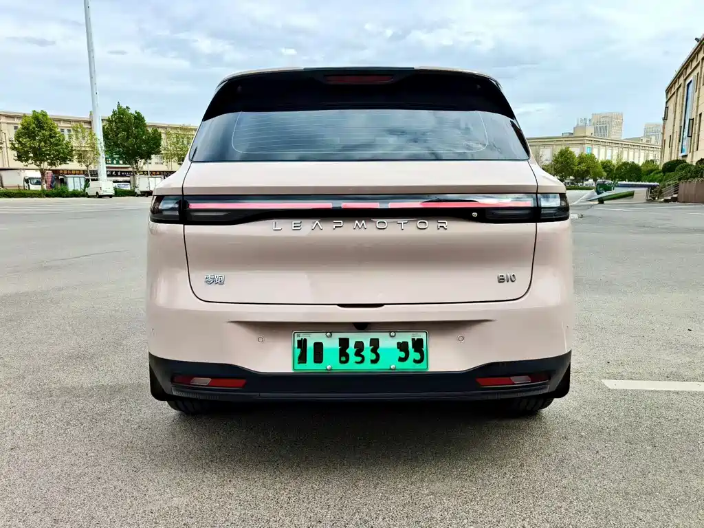 Leapmotor Leapmotor B10 — миниатюра 9