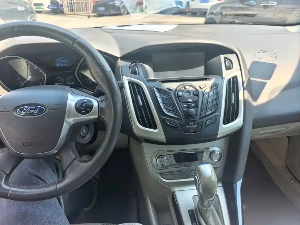 Ford Focus — миниатюра 12