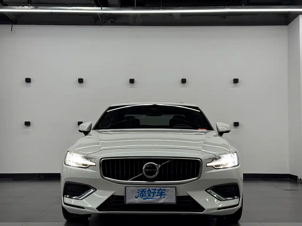 Volvo S60 — миниатюра 2