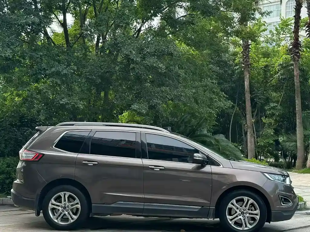 Ford Edge — миниатюра 4