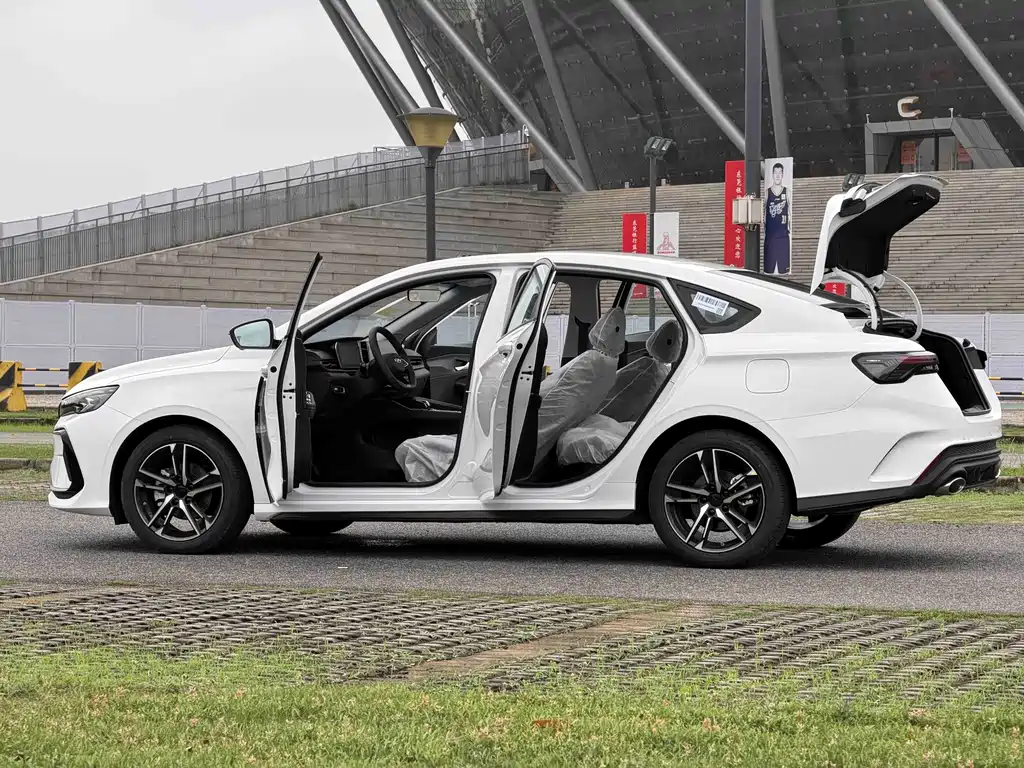 Geely Binrui — миниатюра 31