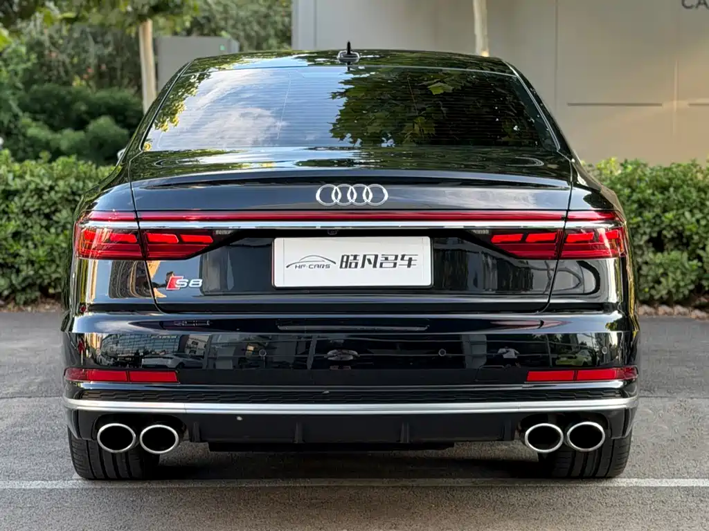 Audi S8 — миниатюра 4