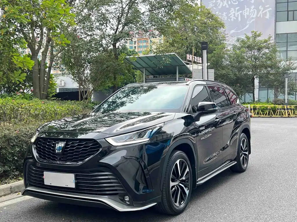Toyota Crown Kluger