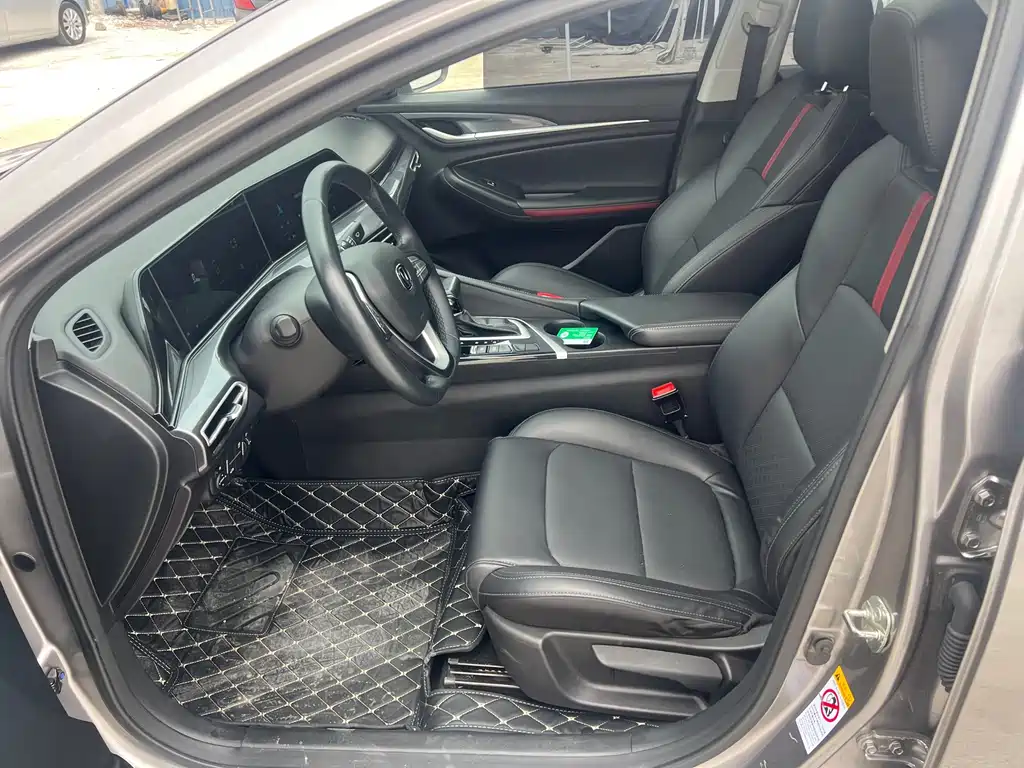 Changan Eado — миниатюра 4