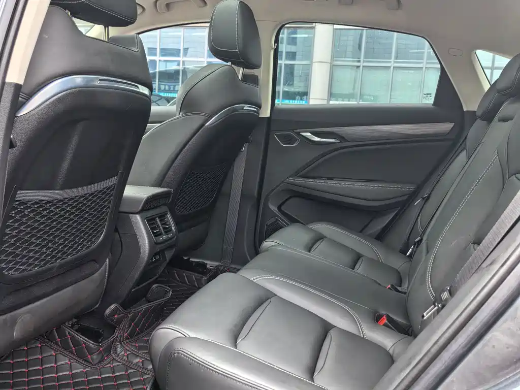 Geely Xingyue — миниатюра 9