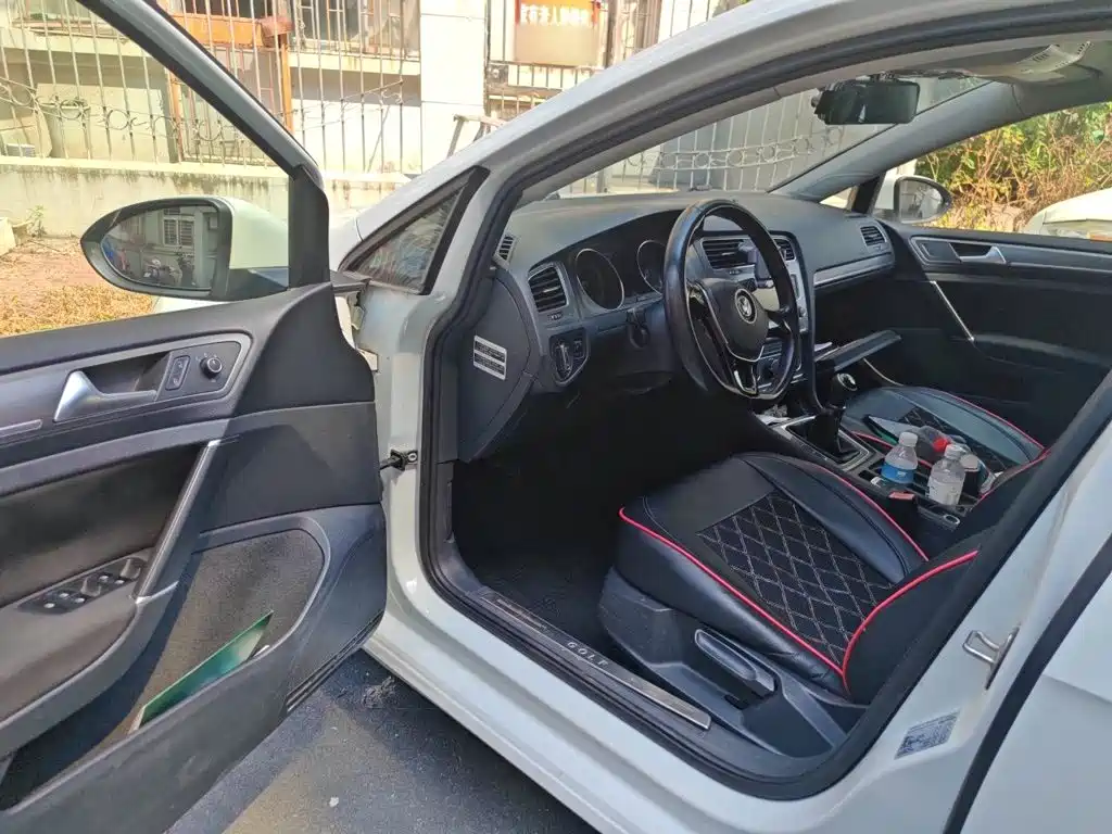 Volkswagen Golf — миниатюра 13