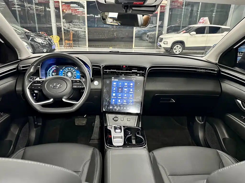 Hyundai Tucson — миниатюра 9