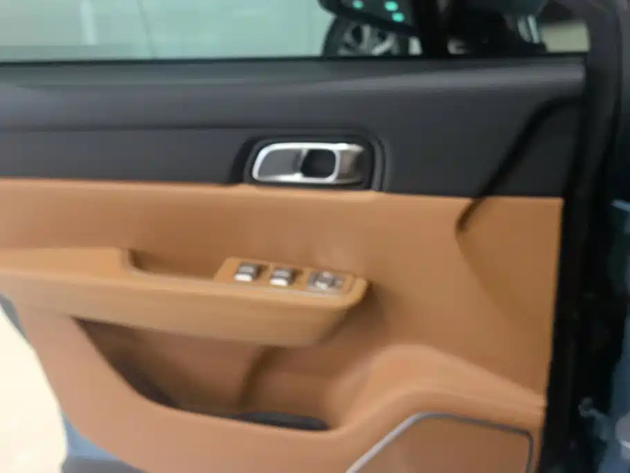 Li Auto Li ONE — миниатюра 7