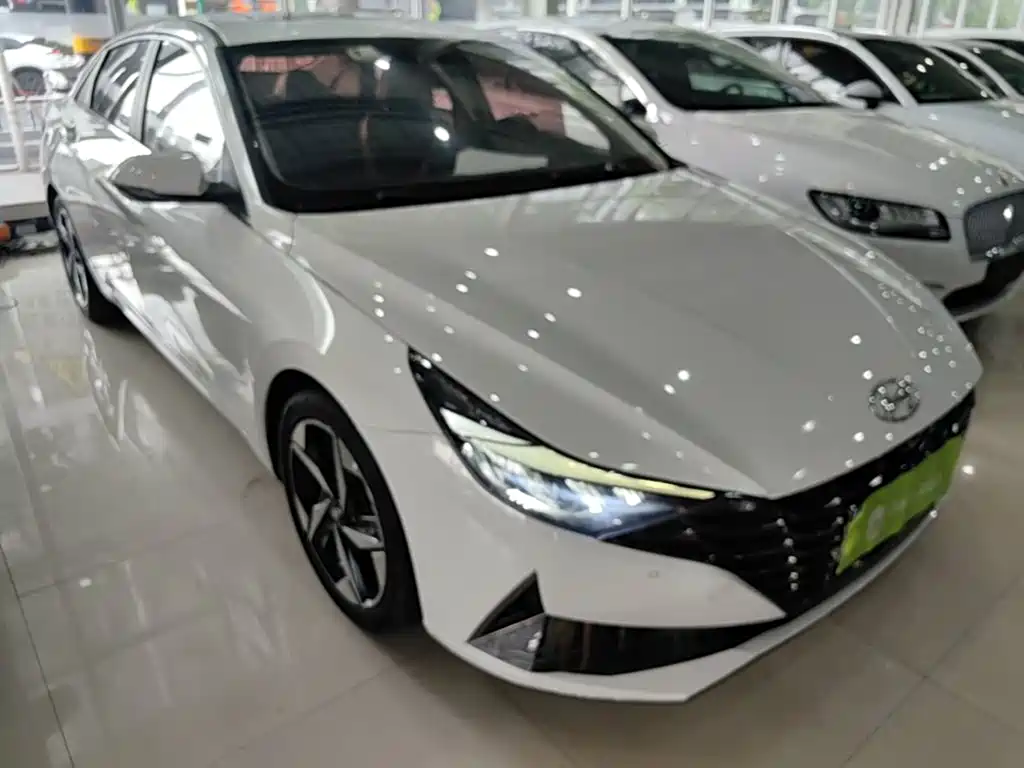 Hyundai Elantra — миниатюра 4