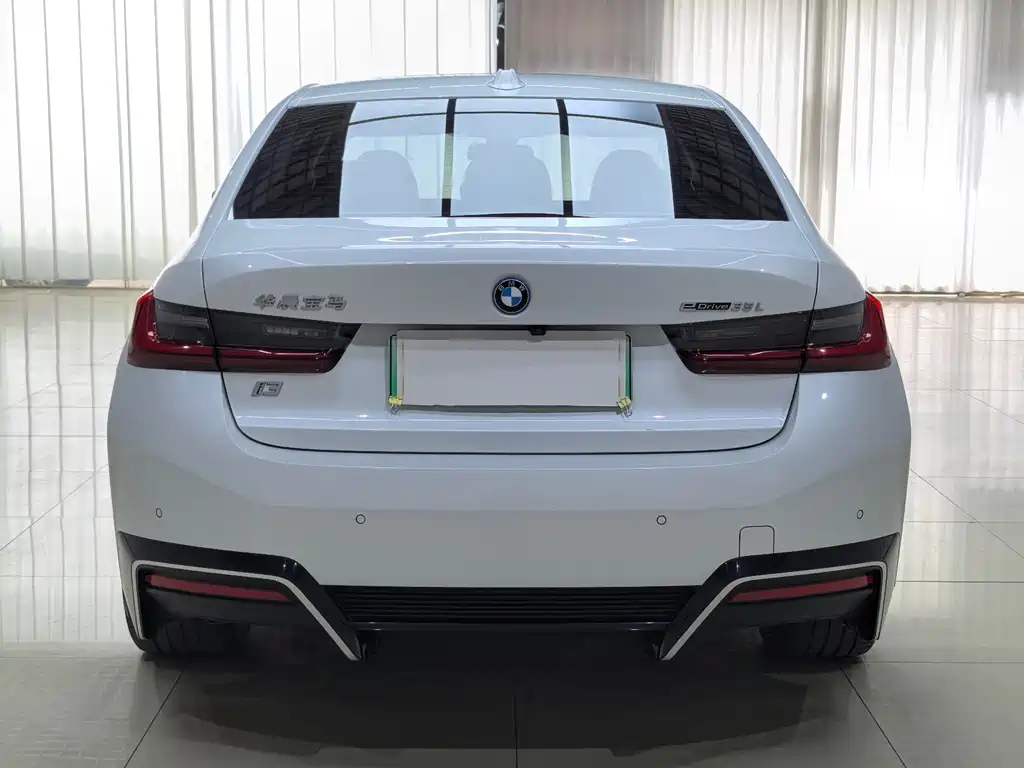 BMW i3 — миниатюра 8