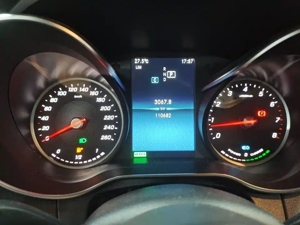 Mercedes-Benz C-Class — миниатюра 7