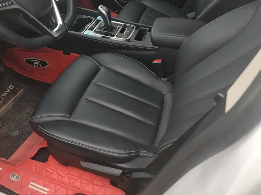 BYD MAX — миниатюра 9