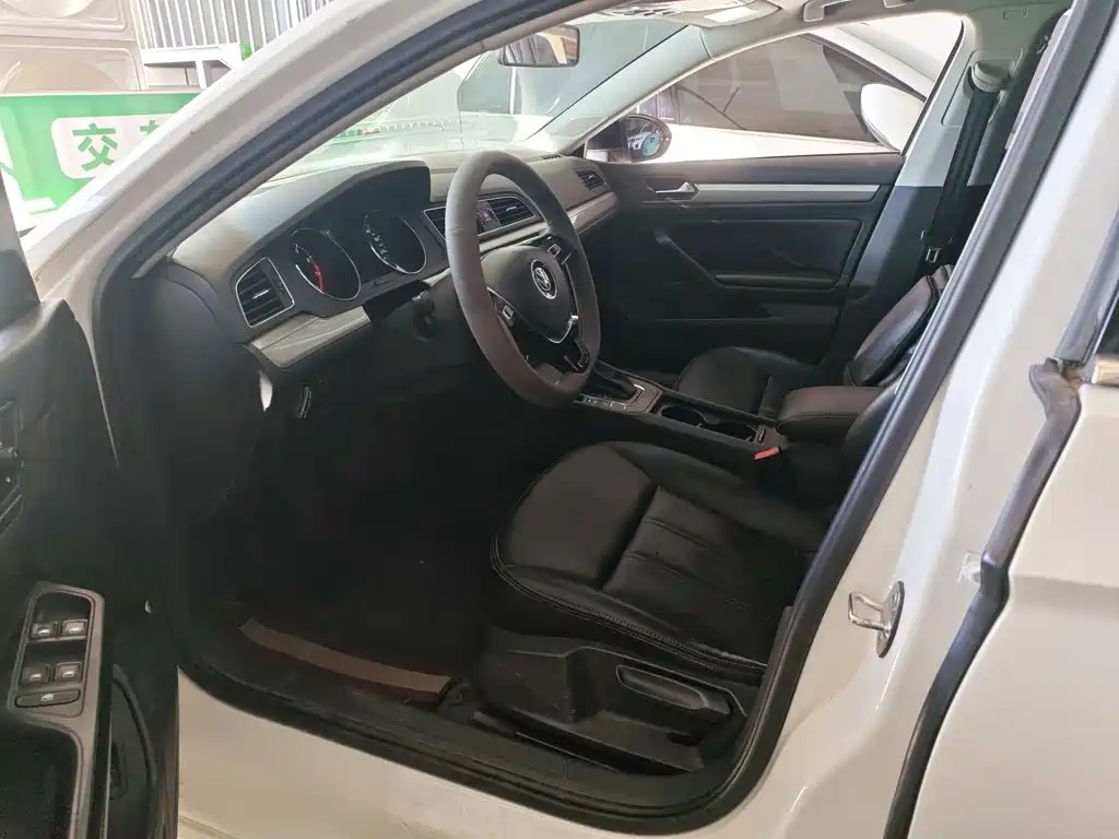 Volkswagen Lamando — миниатюра 14