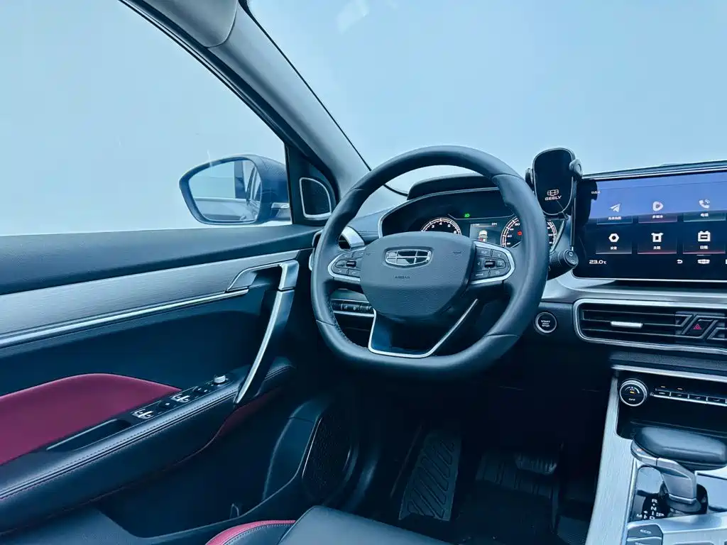 Geely Binyue — миниатюра 19
