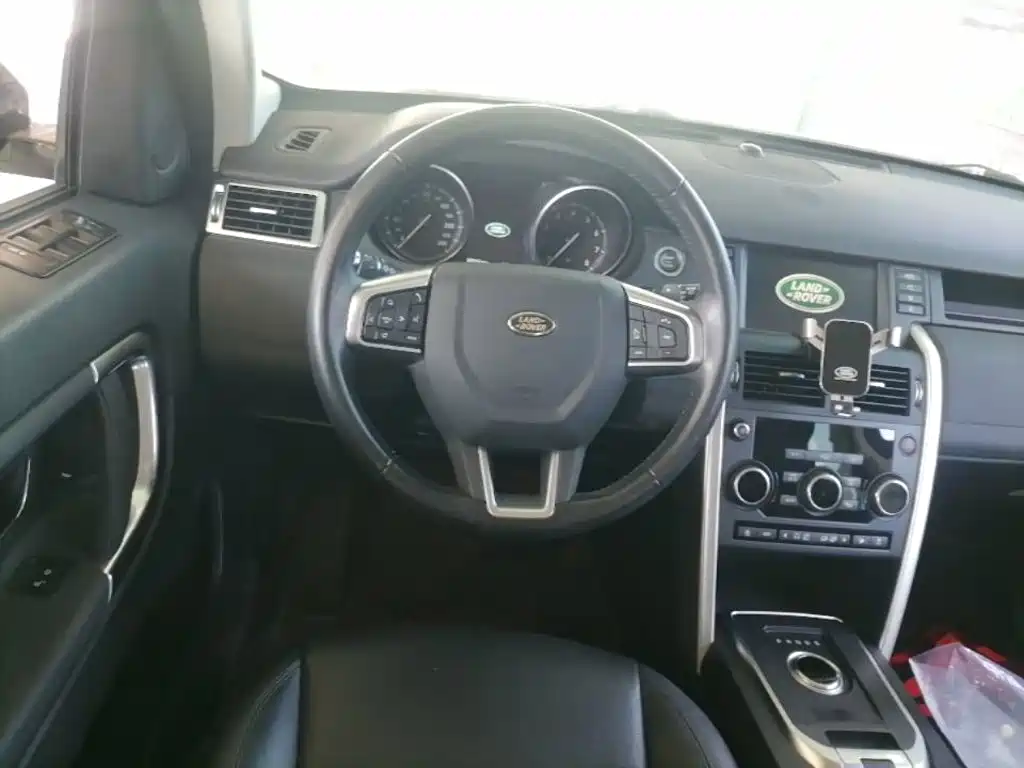 Land Rover Discovery Sport — миниатюра 15