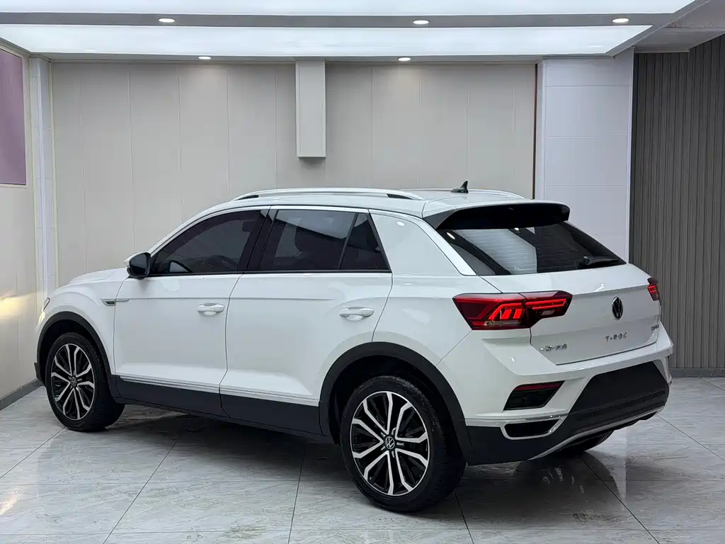 Volkswagen T-Roc — миниатюра 6