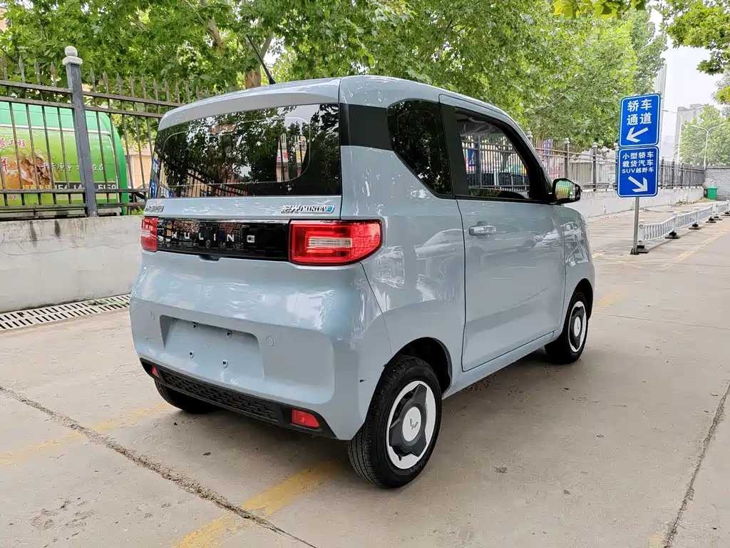 Wuling MINIEV — миниатюра 4