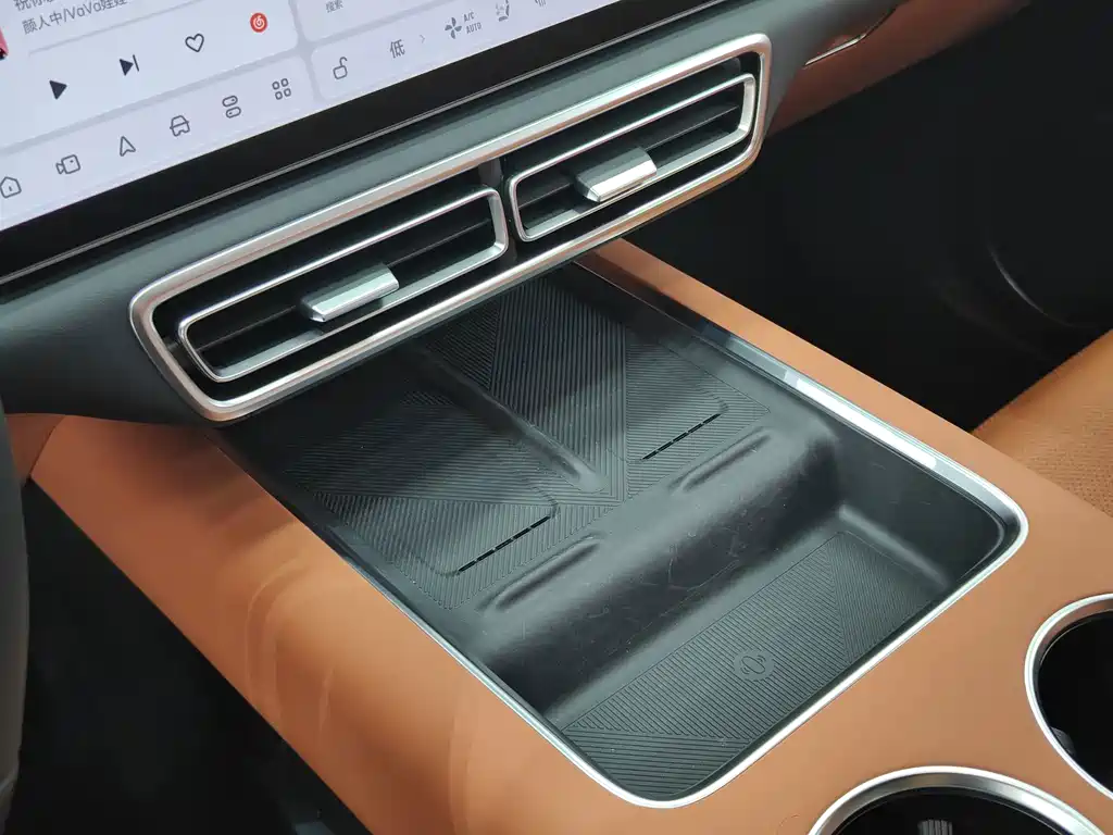 Li Auto Li L6 — миниатюра 11