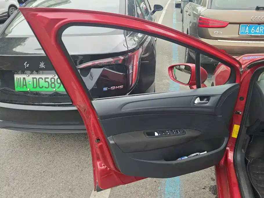 Peugeot 308 — миниатюра 7