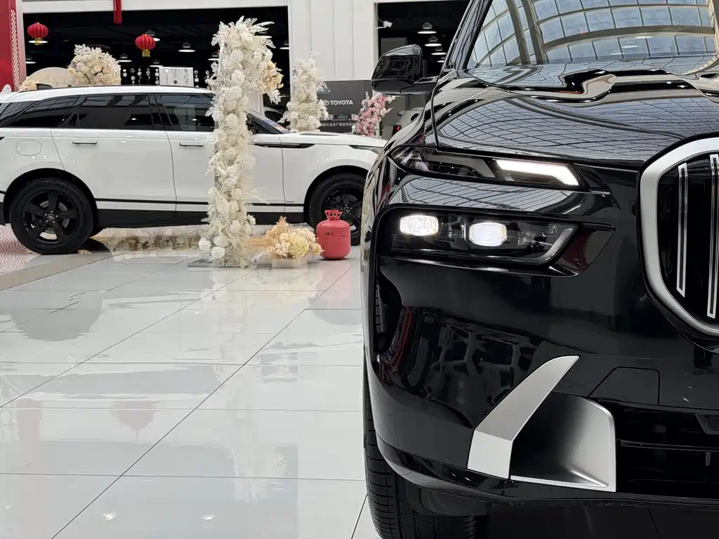 BMW X7 2026 xDrive40i Lead Luxury 7 мест