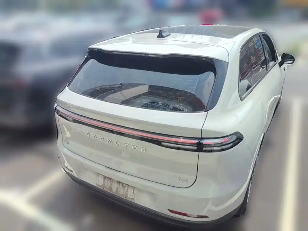 Leapmotor Leapmotor C10 — миниатюра 8