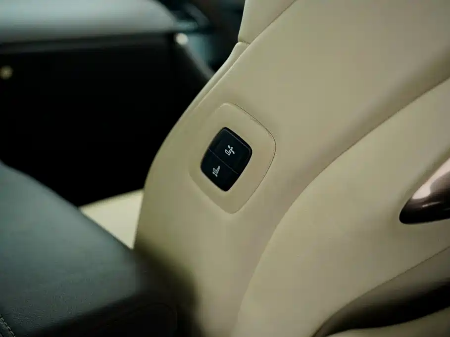 Toyota Vellfire — миниатюра 25