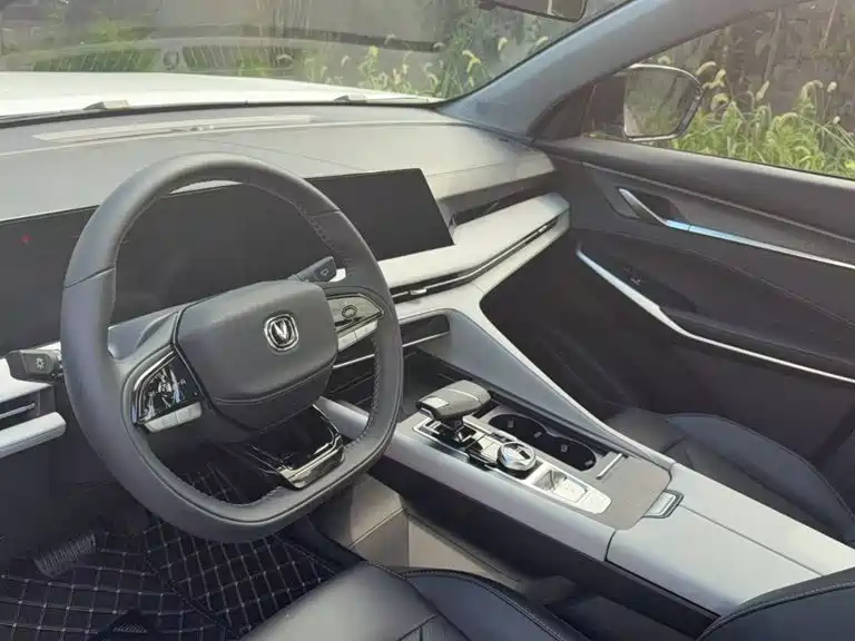 Changan Changan CS75PLUS — миниатюра 5
