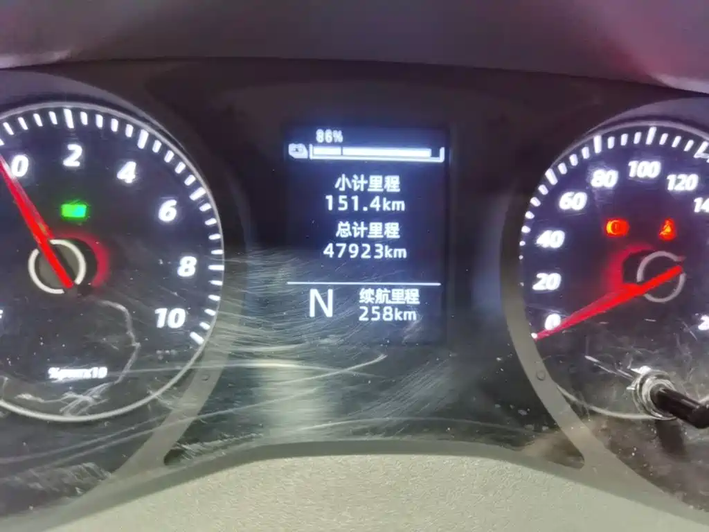 Wuling Yangguang — миниатюра 17