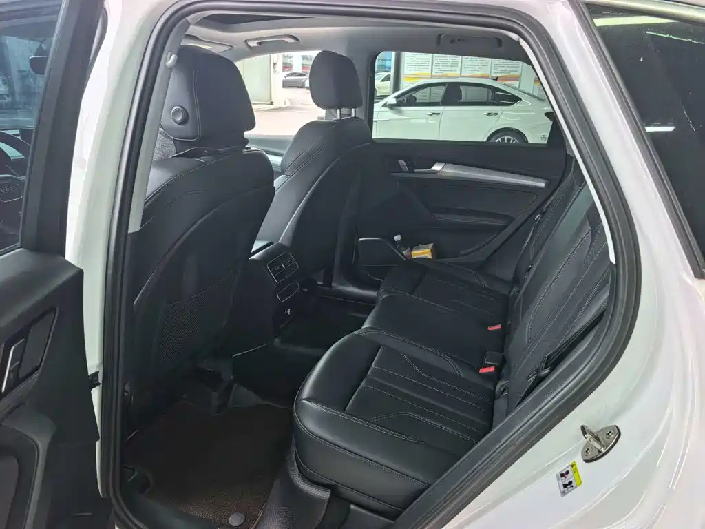 Audi Q5L — миниатюра 8