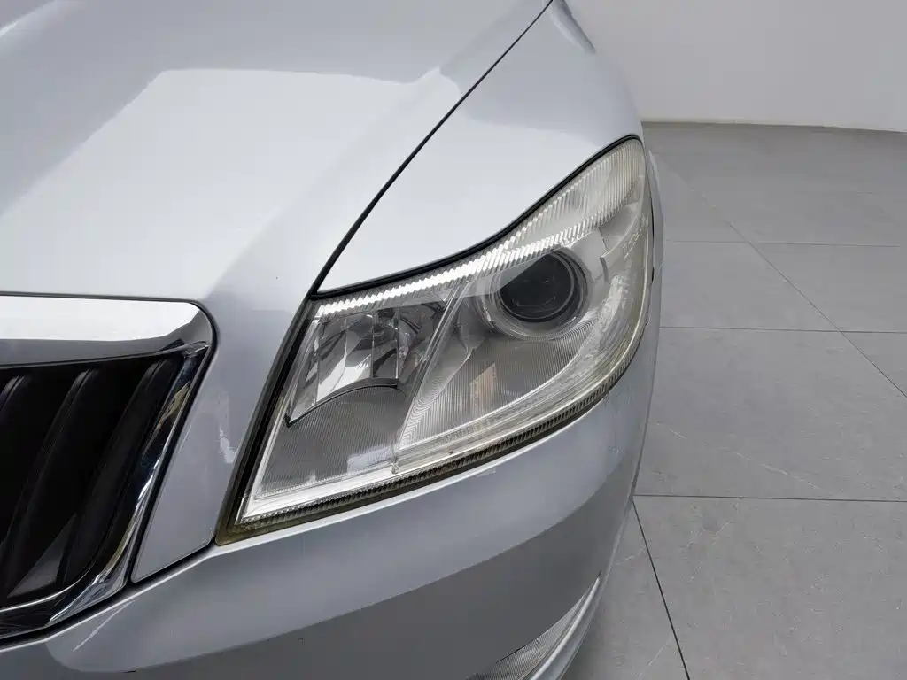 Skoda Octavia — миниатюра 7