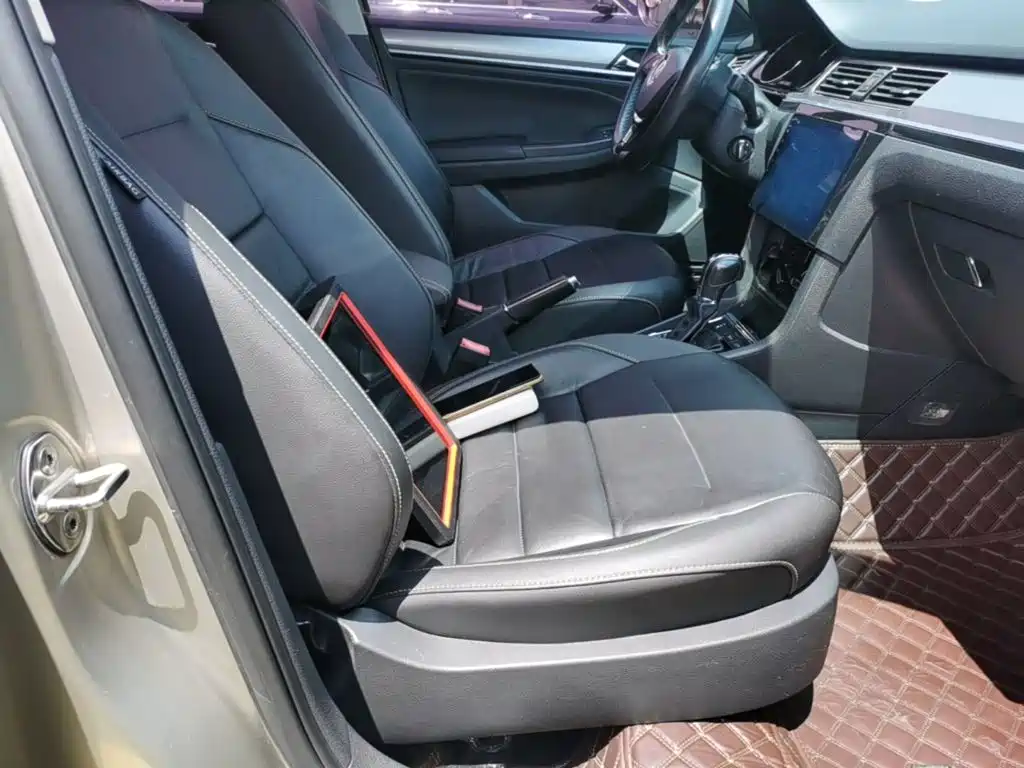 Volkswagen Bora — миниатюра 25