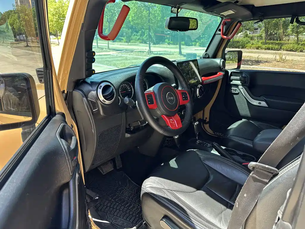 Jeep Wrangler — миниатюра 8