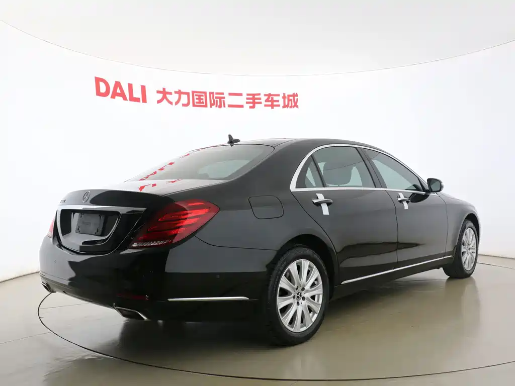 Mercedes-Benz S-Class — миниатюра 12