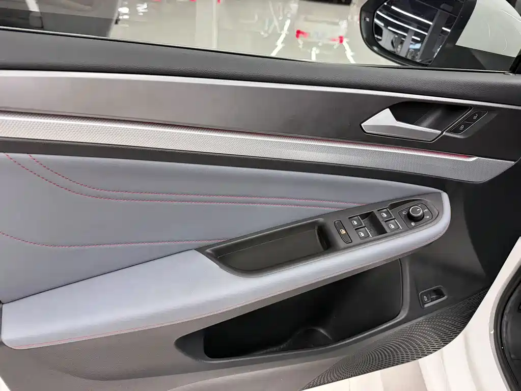 Volkswagen Lamando — миниатюра 8